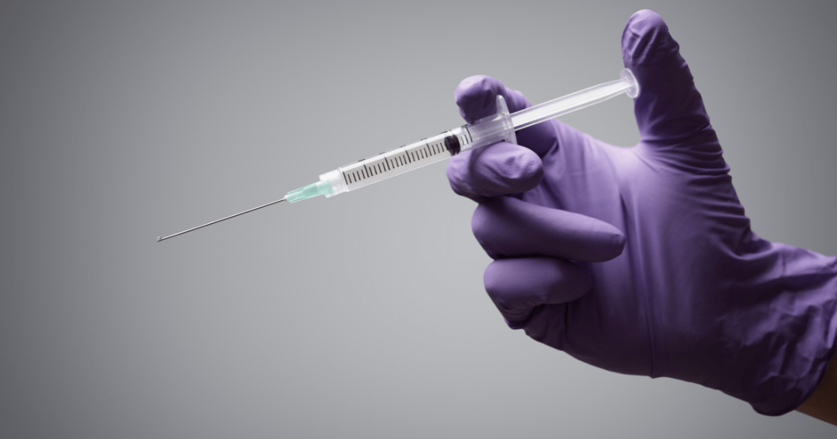 Uma cirurgiã-dentista é investigada por lesão corporal após realizar procedimentos estéticos em uma empresária.