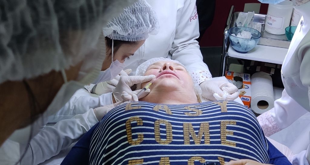 Se você está pensando em entrar na área da Saúde Estética ou se aperfeiçoar na Odontologia Estética, deve estar com dúvidas sobre a escolha da IES.