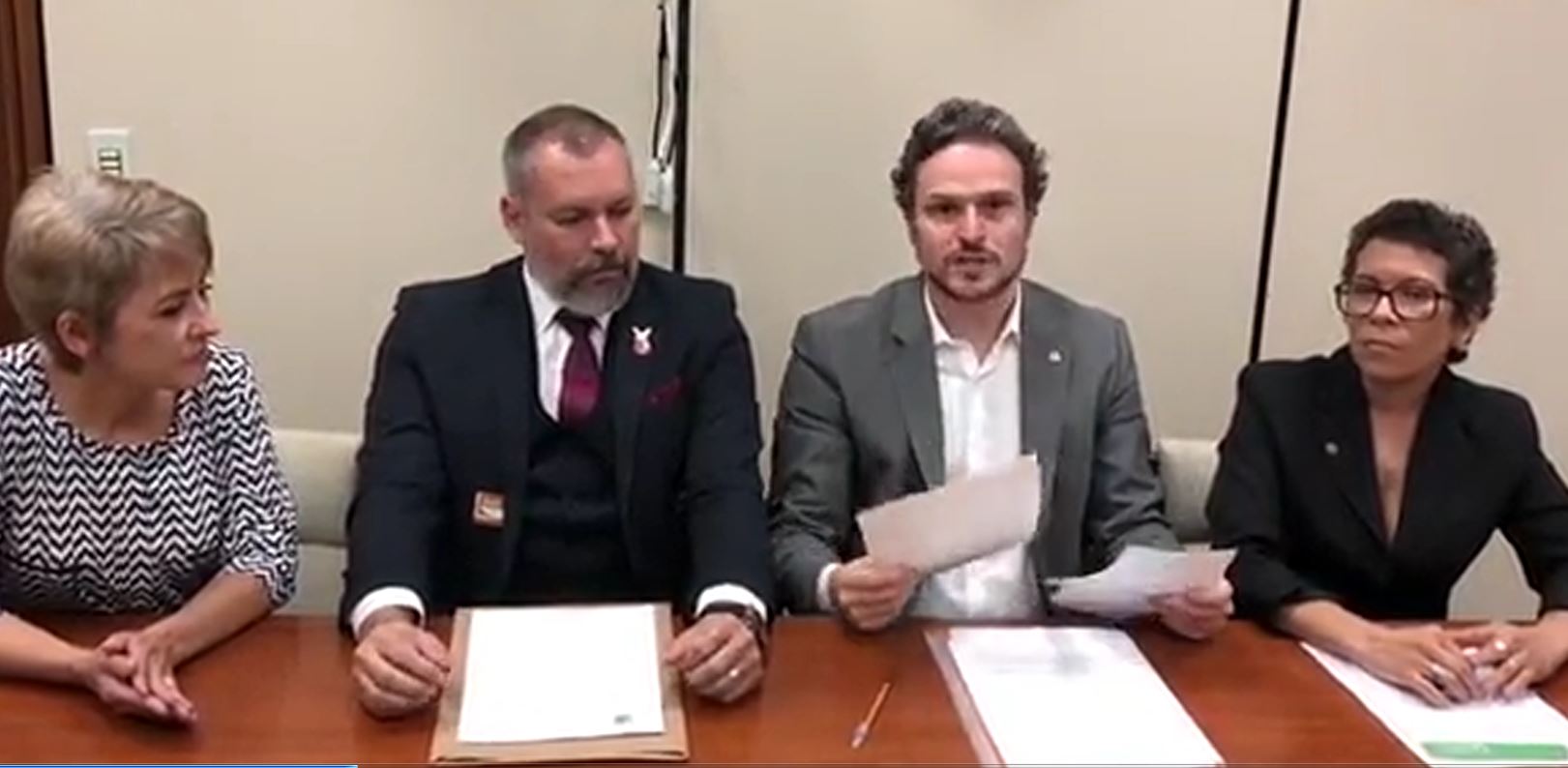 Deputado Fred Costa reafirma compromisso sobre a PL da Saúde Estética para esteticistas de São Paulo.