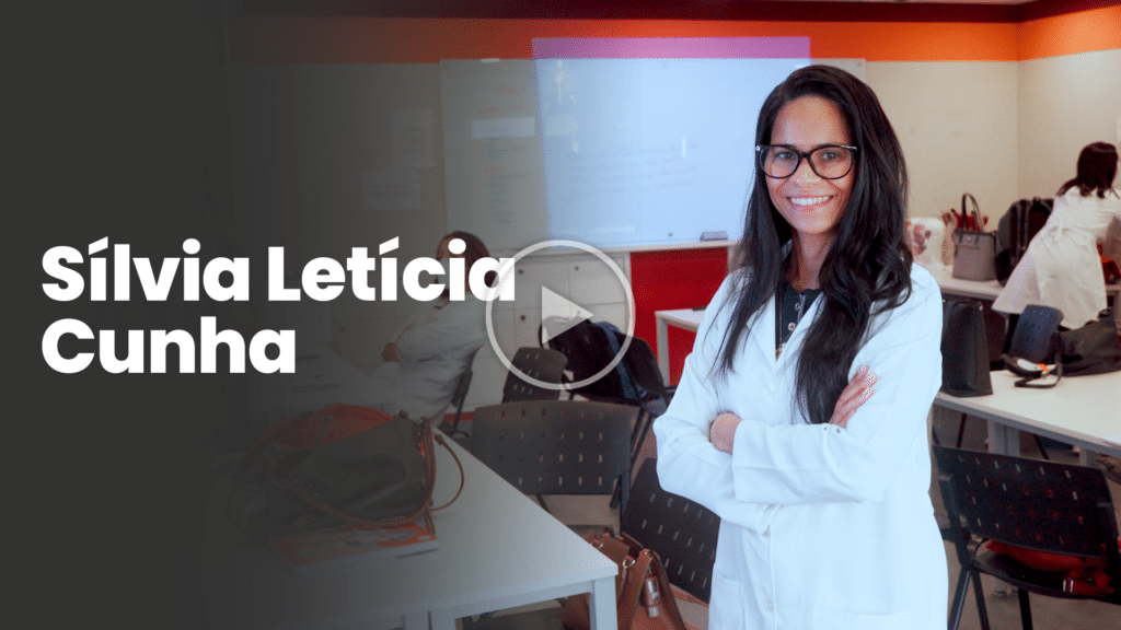 A Silvia é uma Farmacêutica Esteta do RJ que buscou uma chance de empreender. E conseguiu autonomia no mercado de trabalho com a estética.