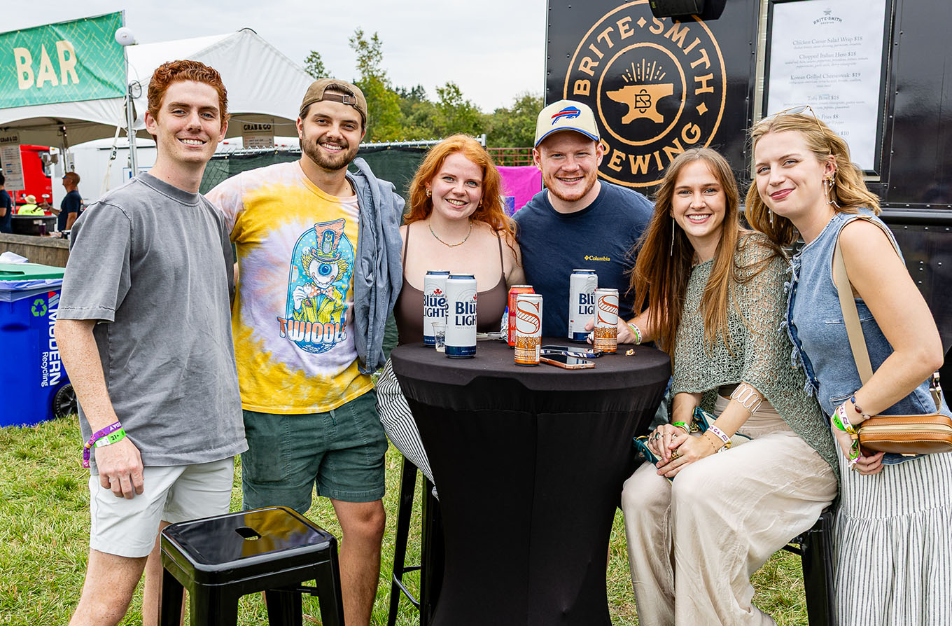 Friends hanging out at Borderland Festival