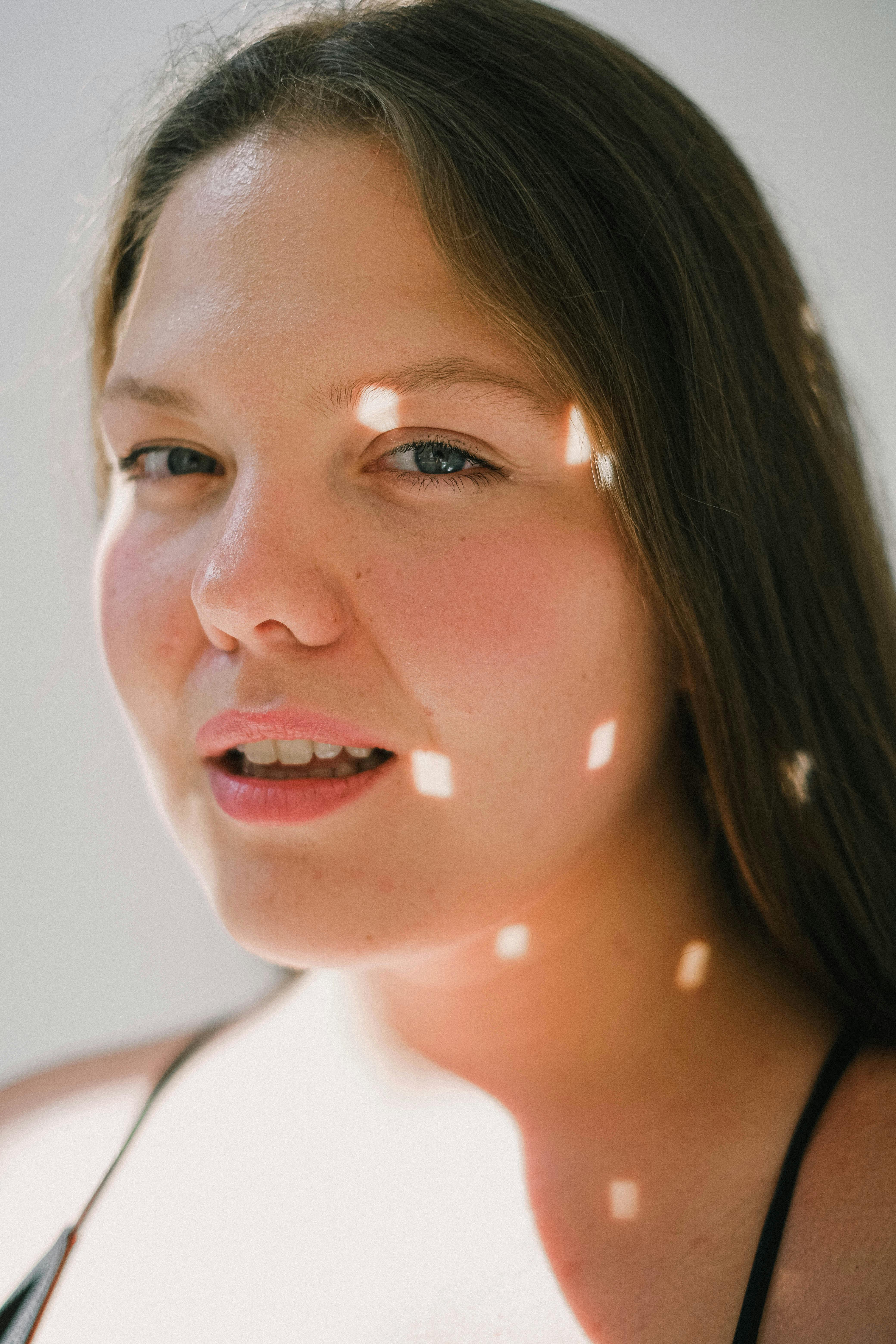 Lady experiencing glow afterlight