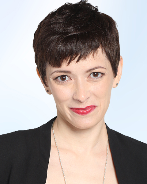 Barbra Dillon Headshot