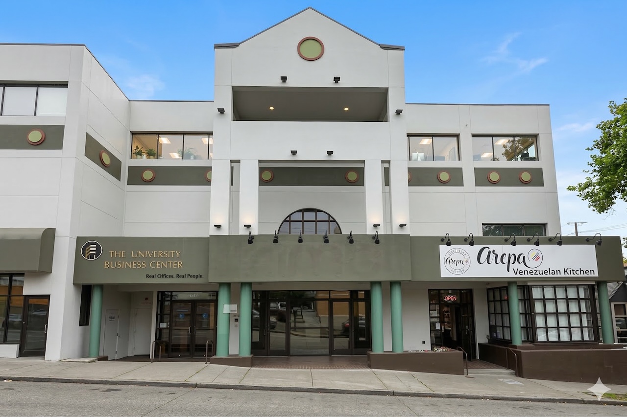 image of job applicants in a discussion at a medical clinic