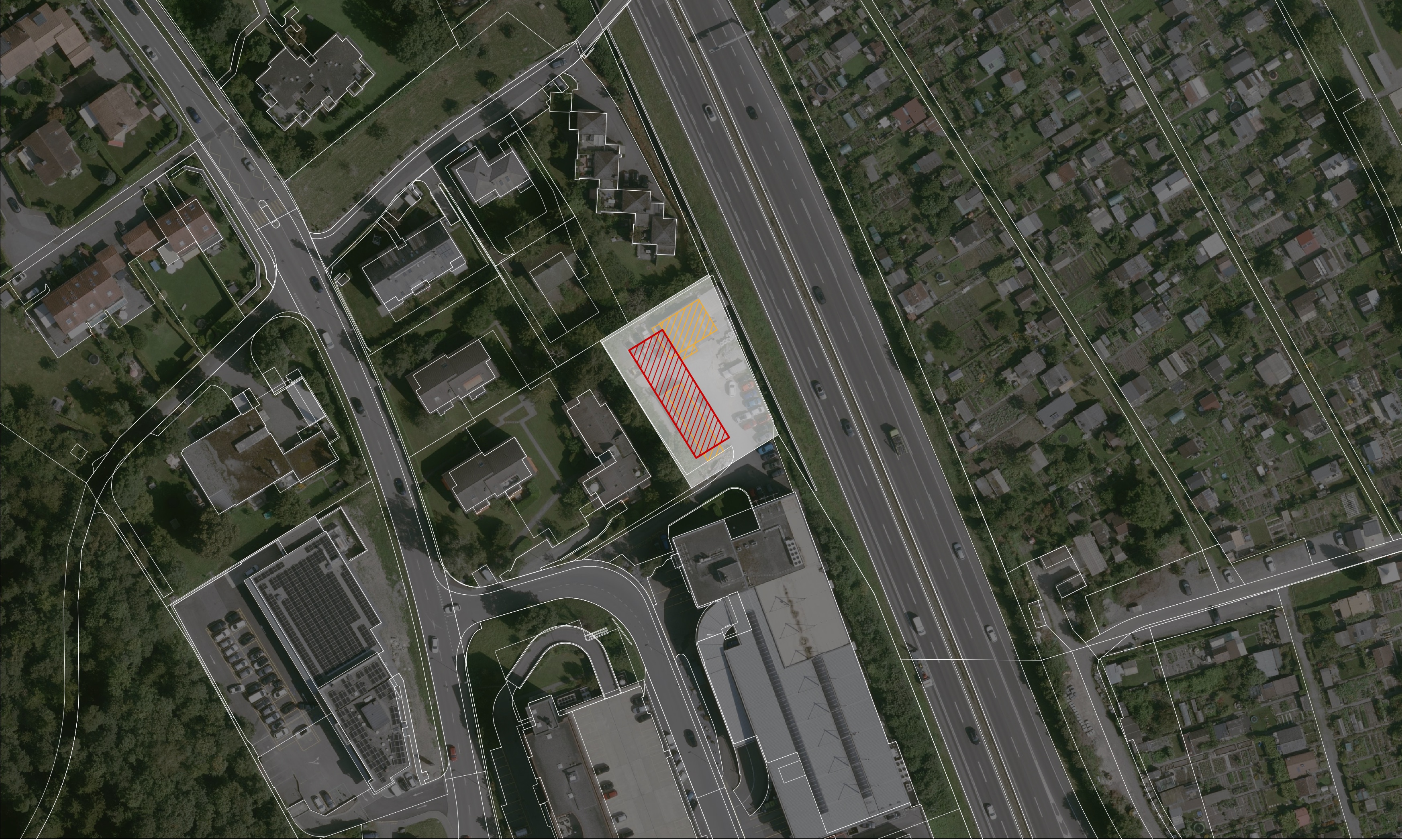 Der neue Werkhof der Dössegger Gartenbau AG vereint erstmals Büro, Betrieb und Menschen unter einem Dach. Umhüllt von einem metallischen Pflanzengewebe entsteht ein lebendiger grüner Körper. Eine Struktur, die mit dem Unternehmen wachsen darf.