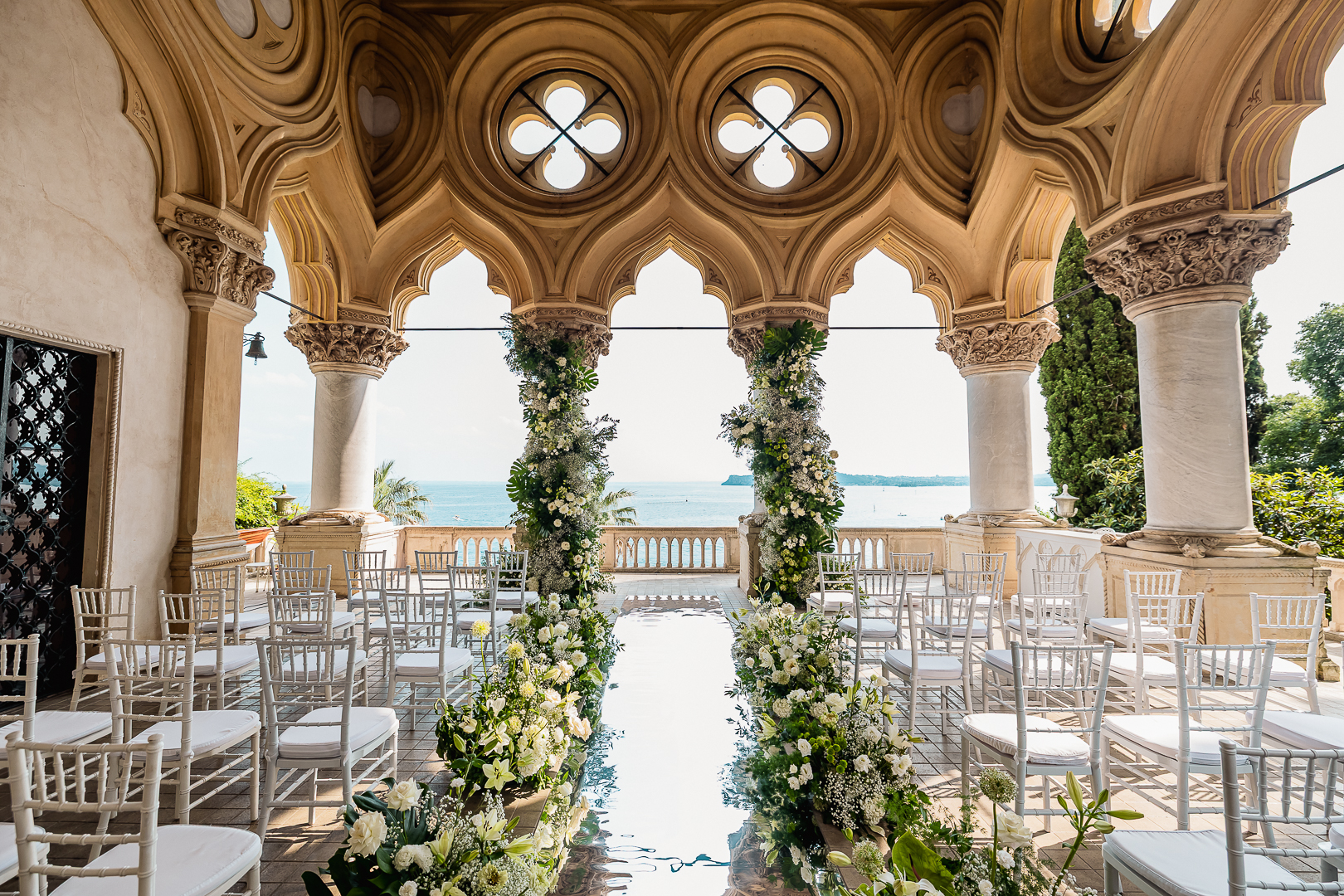 Think you already know Italy’s luxury wedding scene? 2025 has other plans. Discover why the true trend is feeling at home… in places no one has discovered yet.