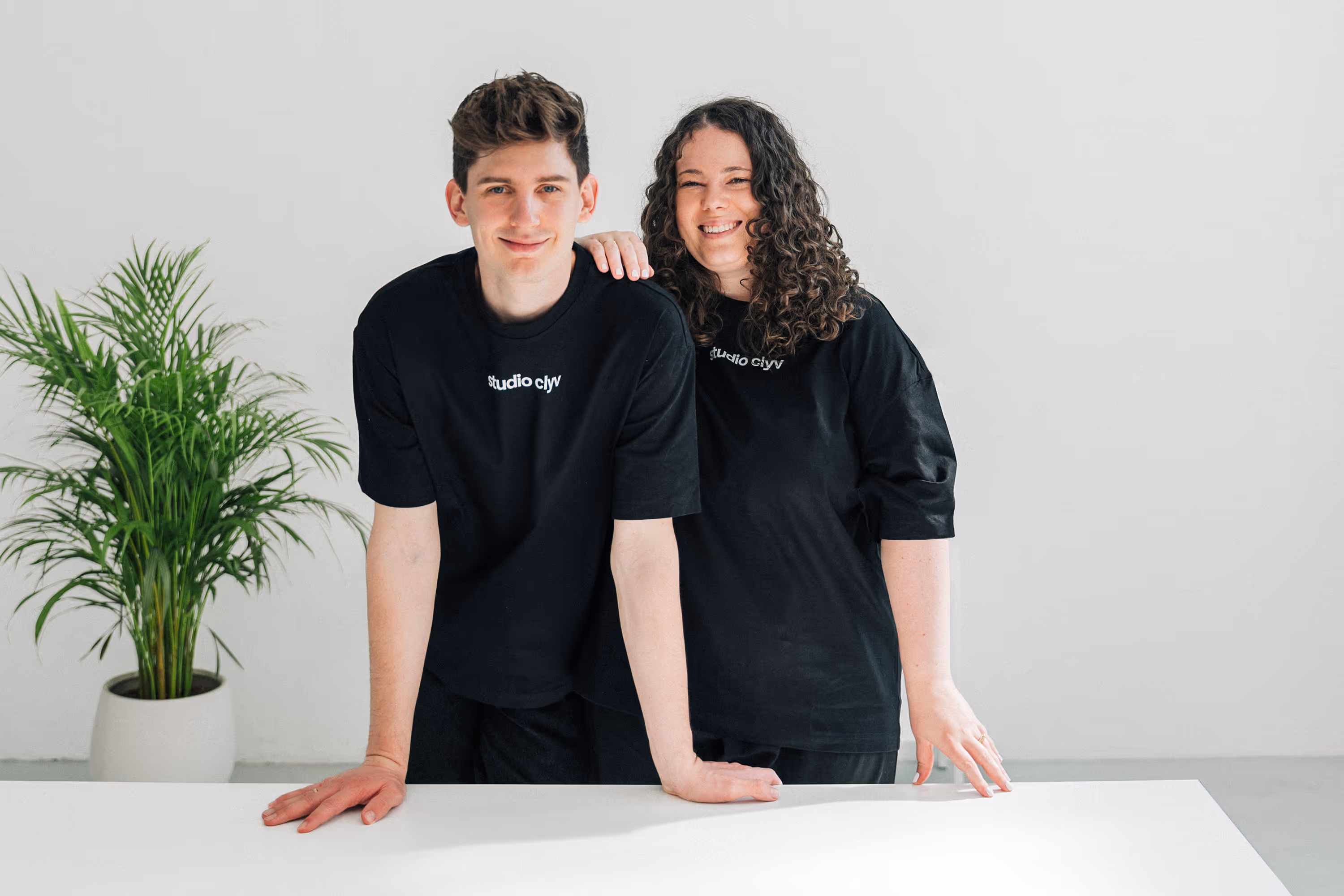 Gründer von studio clyv, von links nach rechts Jimmin Bednarsky und Valerie Bednarsky.