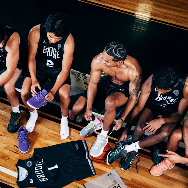 Brodie Ambassadors with a new team