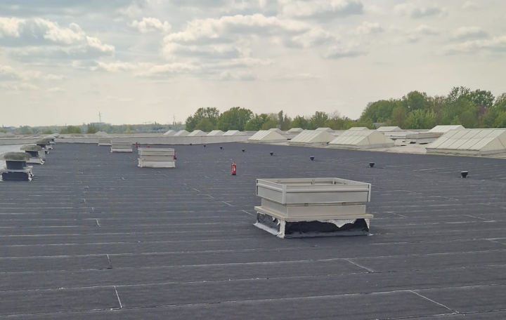 Dakrenovatie voor bedrijfsgebouwen en industriële panden