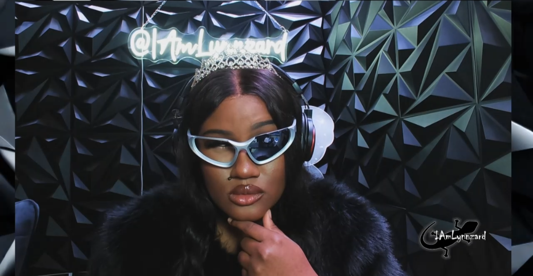 [background image] image of a workspace (for a mobile gaming)