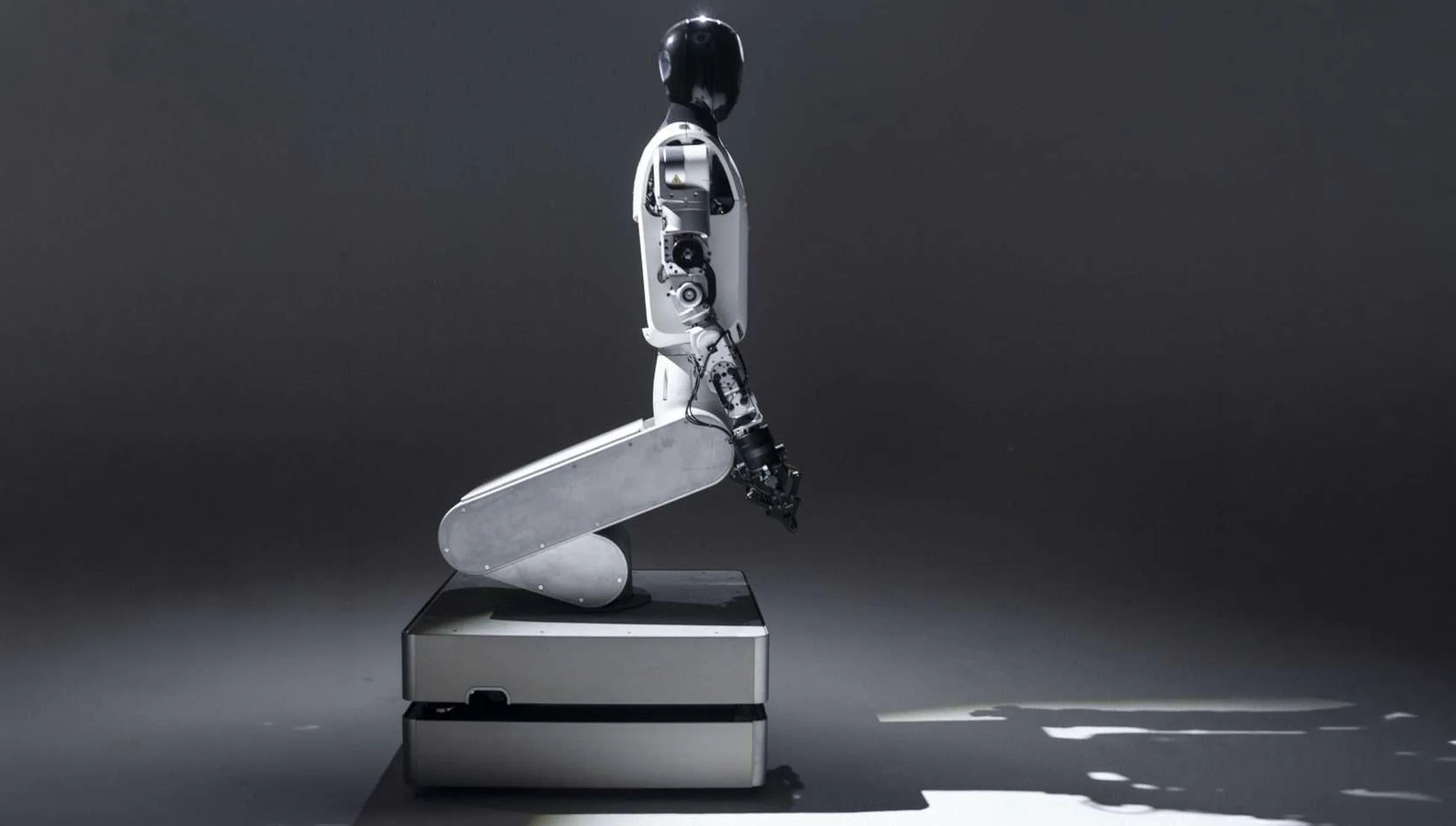 Side view of the HMND 01 Alpha Wheeled humanoid robot and mobile base