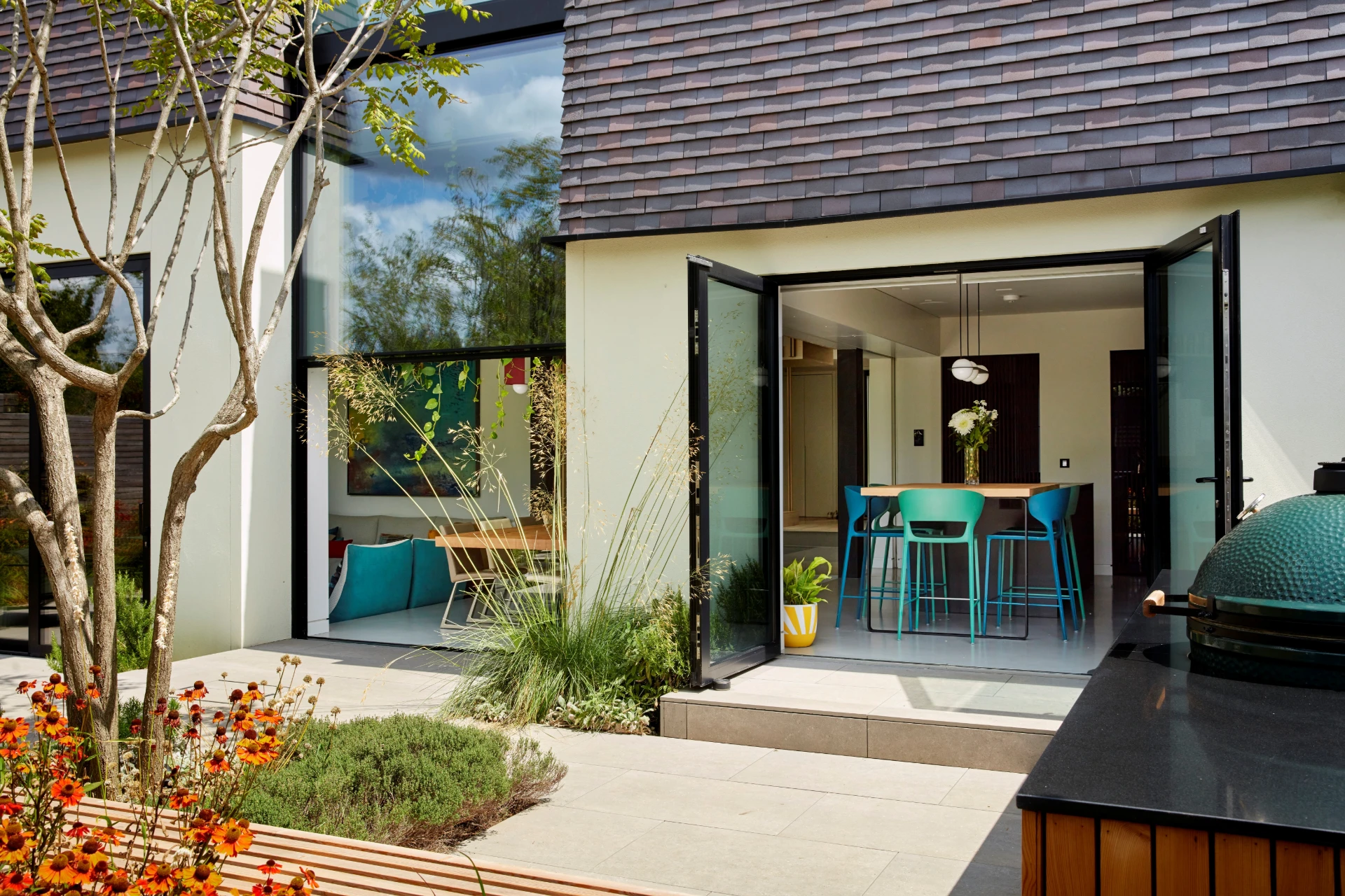 image of studio atmosphere (game development company)