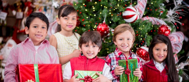 Fun Ways To Get Your Kids Involved in Christmas Preparations