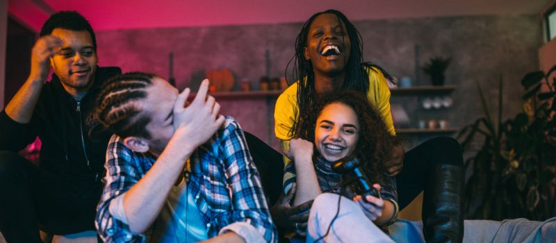 How To Host a Video Game Night With Your Buddies (5 Tips)
