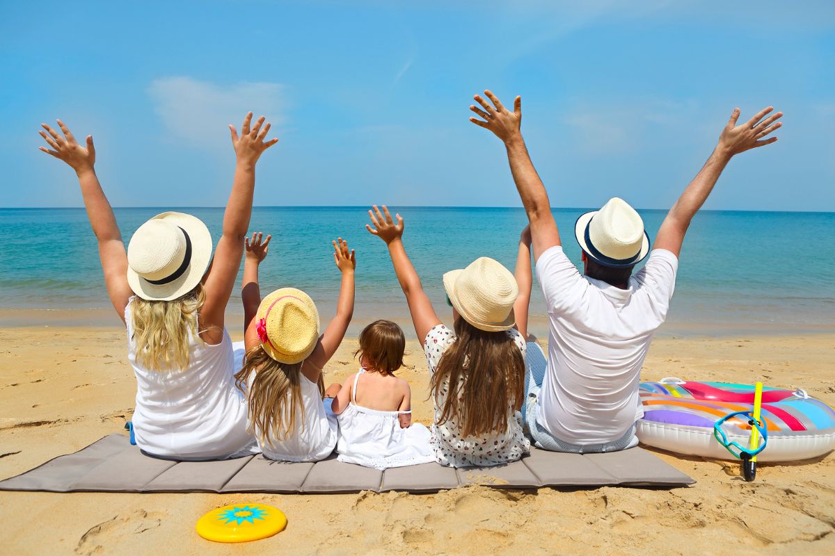 How To Make the Most of Your Family Vacation (4 Tips)