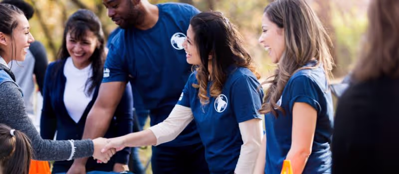 How To Organize a Community Event That Everyone Will Love (5 Tips)