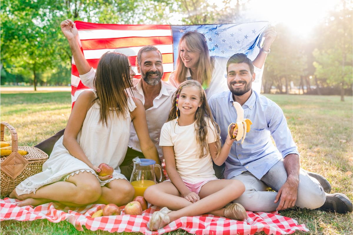 How To Plan a Memorial Day Picnic: Tips and Tricks