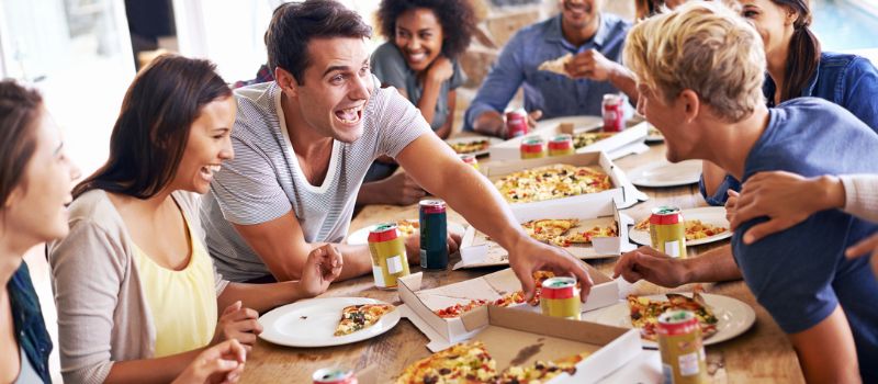Slice, Slice, Baby: 5 Essential Tips for Hosting an Epic Pizza Party