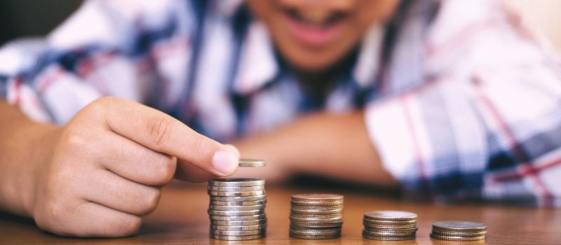 Why Money Talks Matter: 5 Key Benefits for Your Children