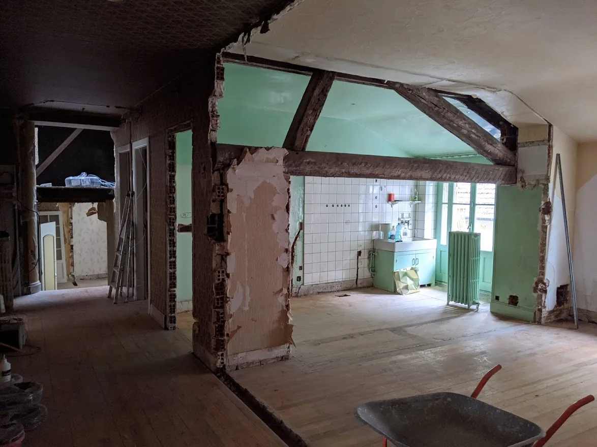 – Opération BIMBY BUNTI du SCoT des Vosges Centrales (88) – 3/5 état d’un des appartements au début des travaux