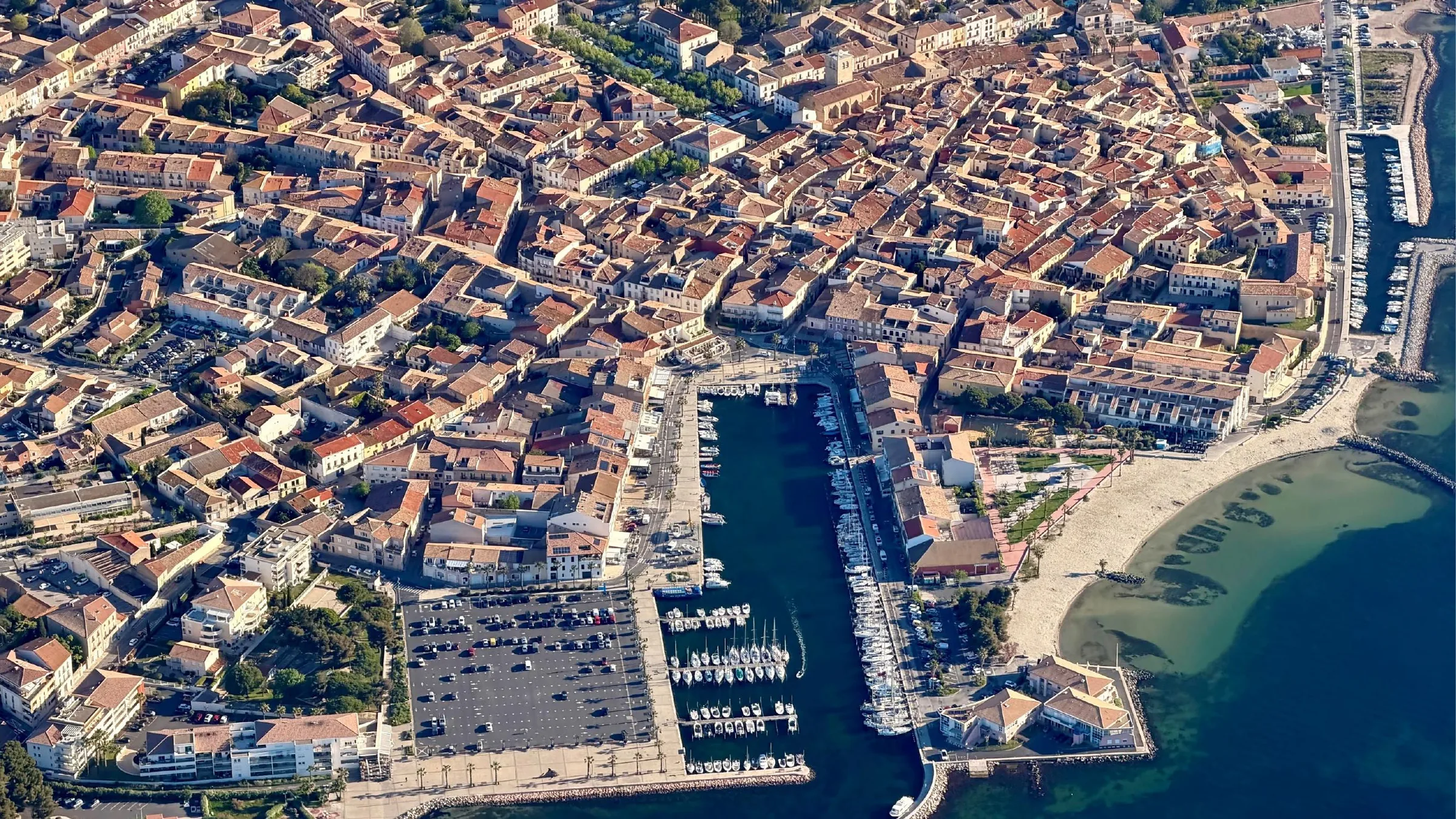 Centre ancien et port de plaisance, Marseillan