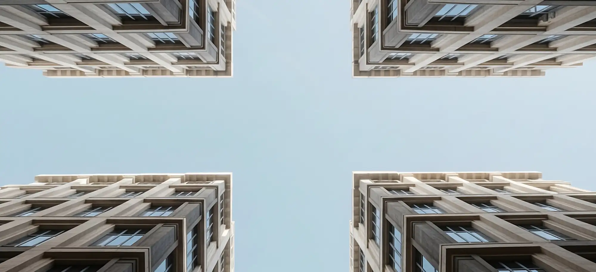 Edificios a vista de peatón