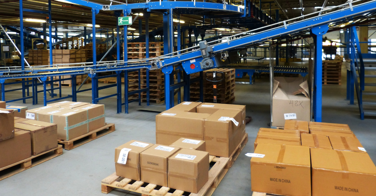 Cover illustrating whistleblowing risks and practices in procurement processes.