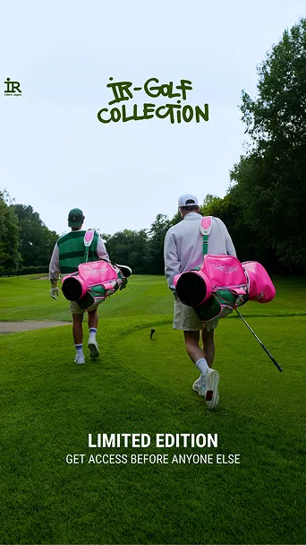 Zwei Golfer mit rosa Golftaschen laufen auf einem grünen Golfplatz, Text: IR-Golf Collection, Limited Edition - Zugang vor allen anderen.