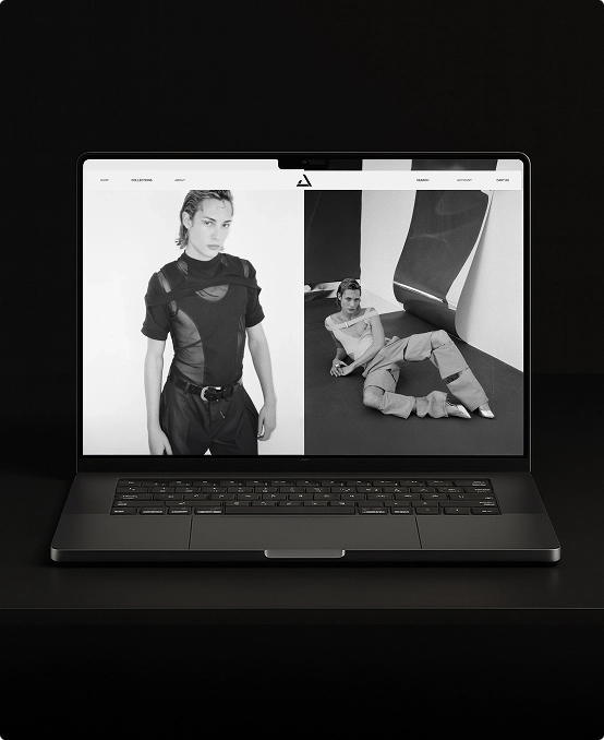 Laptop mit offenem Bildschirm, der eine Mode-Website mit zwei schwarz-weiß Fotos eines Models zeigt, eines stehend, eines liegend.