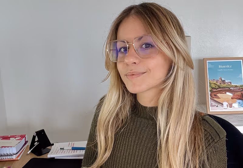 Lara PEREIRA MATEUS Webdesigner freelance basée à Toulon et Biarritz