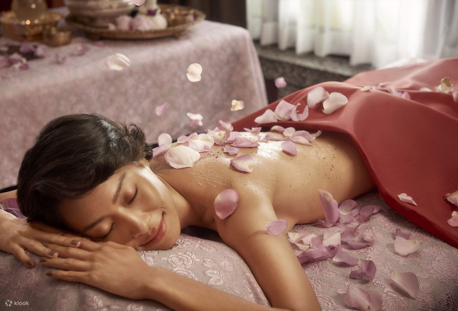 subject/scene: fine dining experience