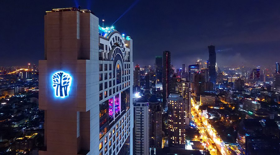 subject/scene: fine dining experience