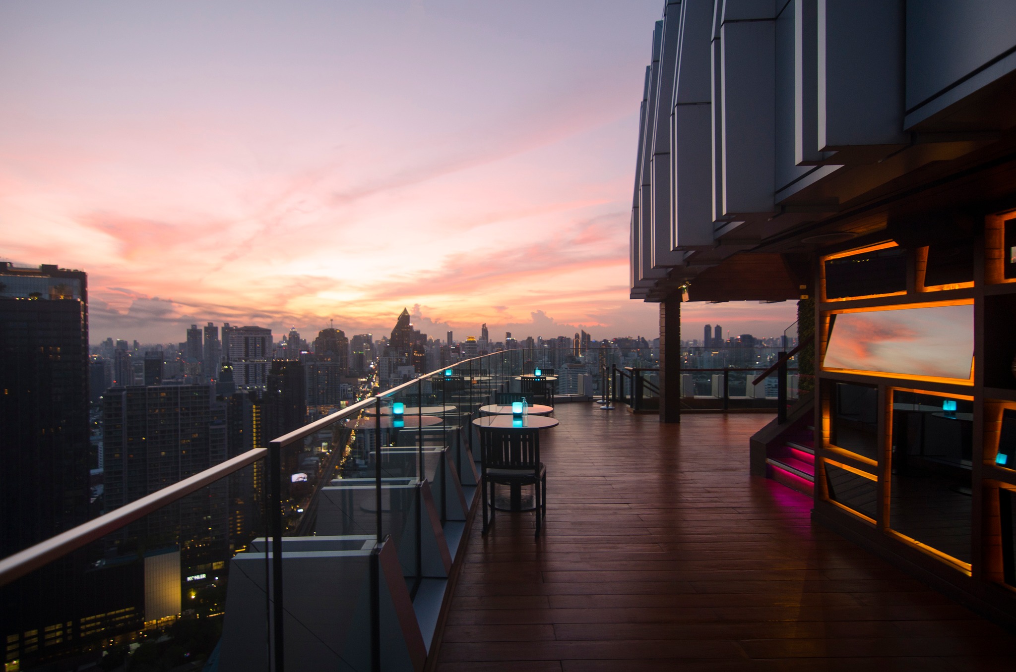 subject/scene: fine dining experience