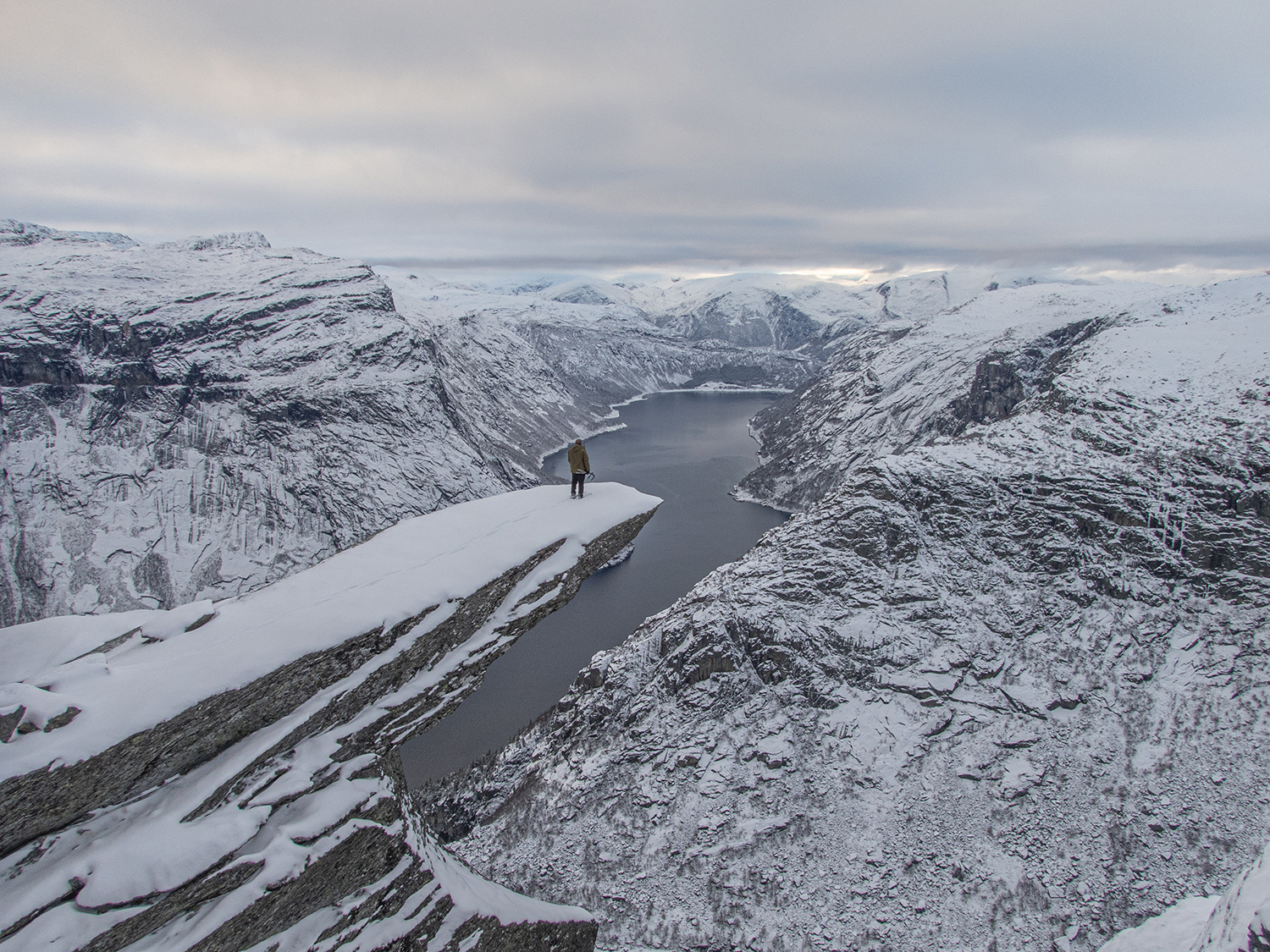 Trolltunga in winter scenery