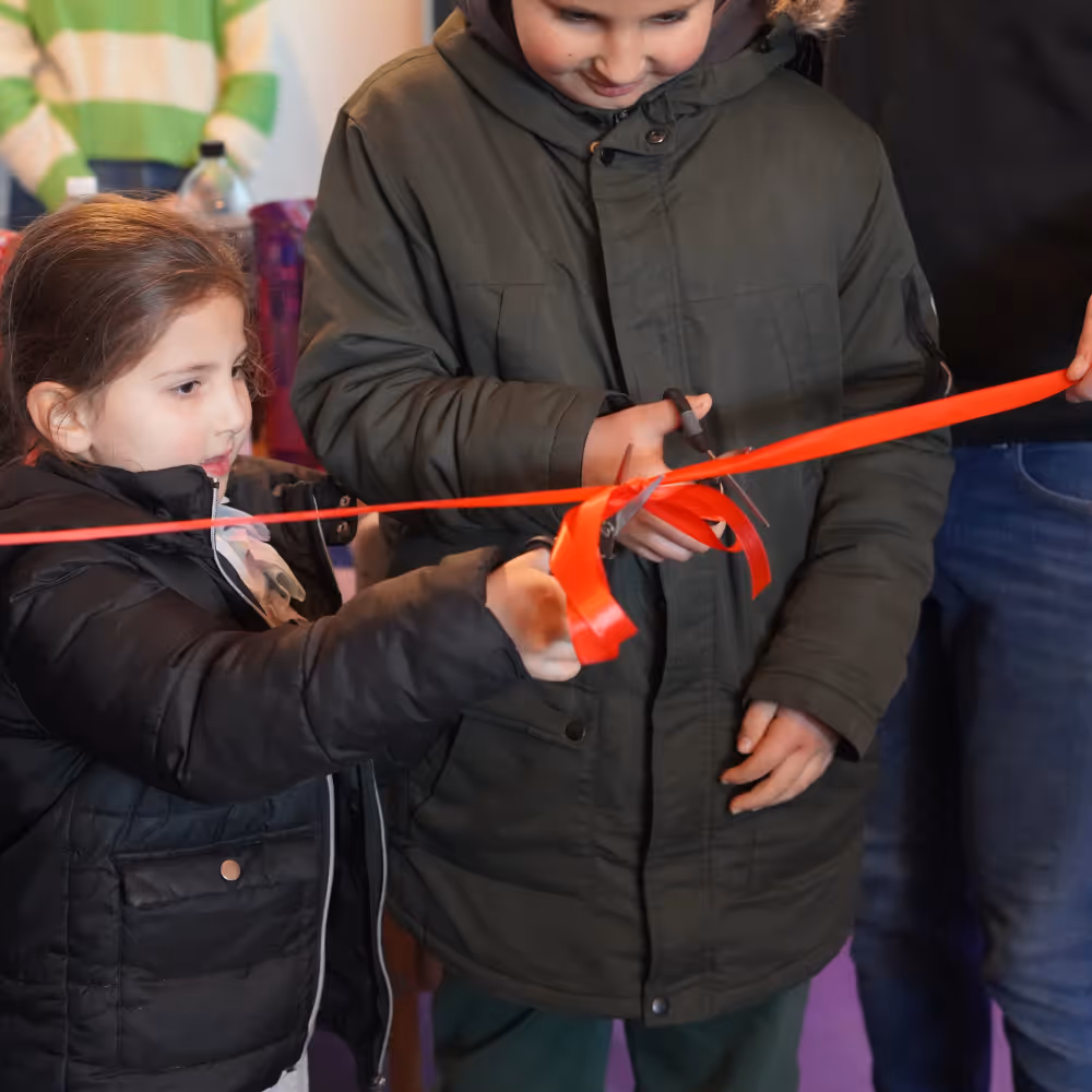 VoorUit medewerkers bespreken wijkprojecten