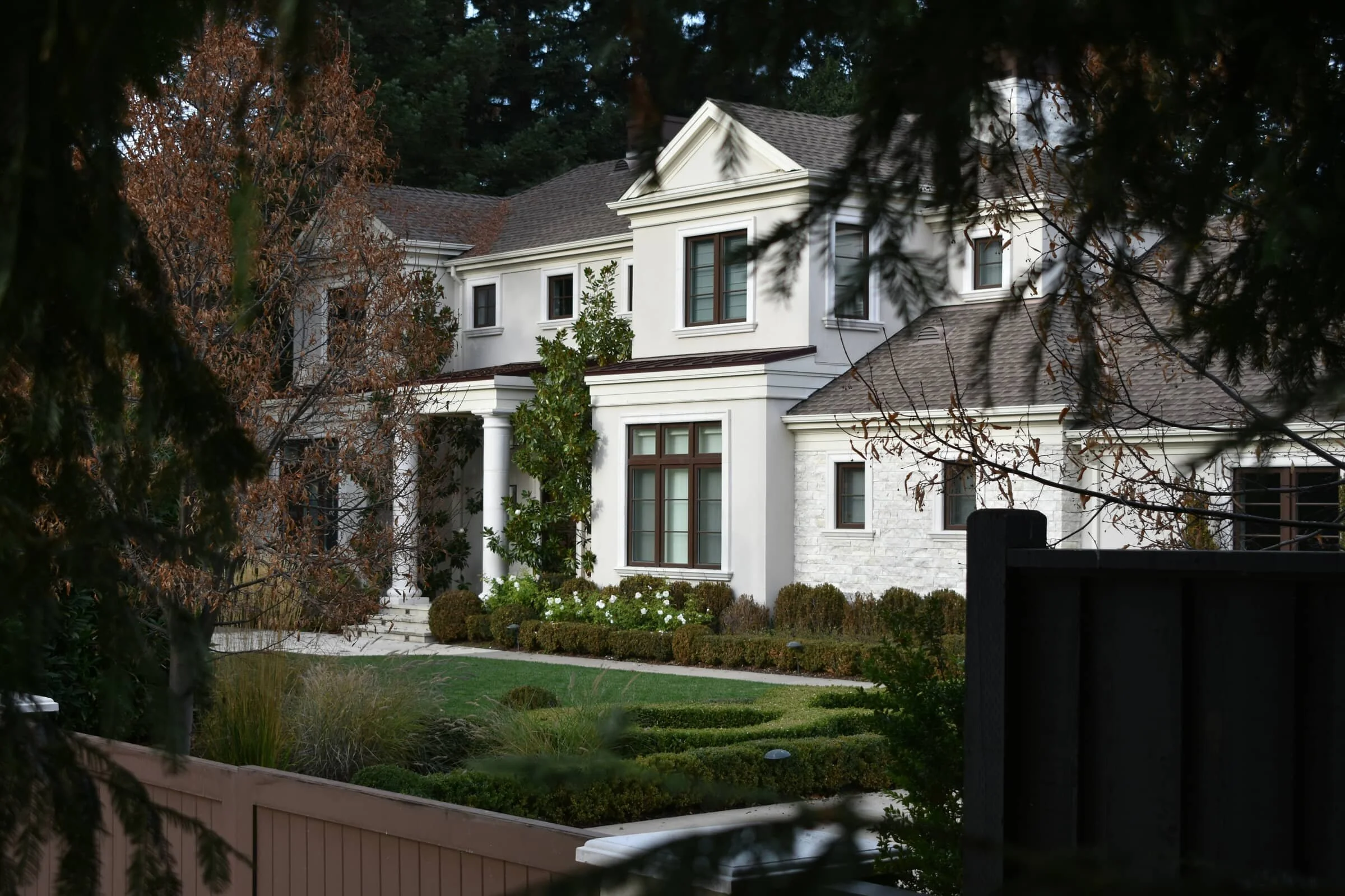 Estate-style home in Franklin Lakes, NJ
