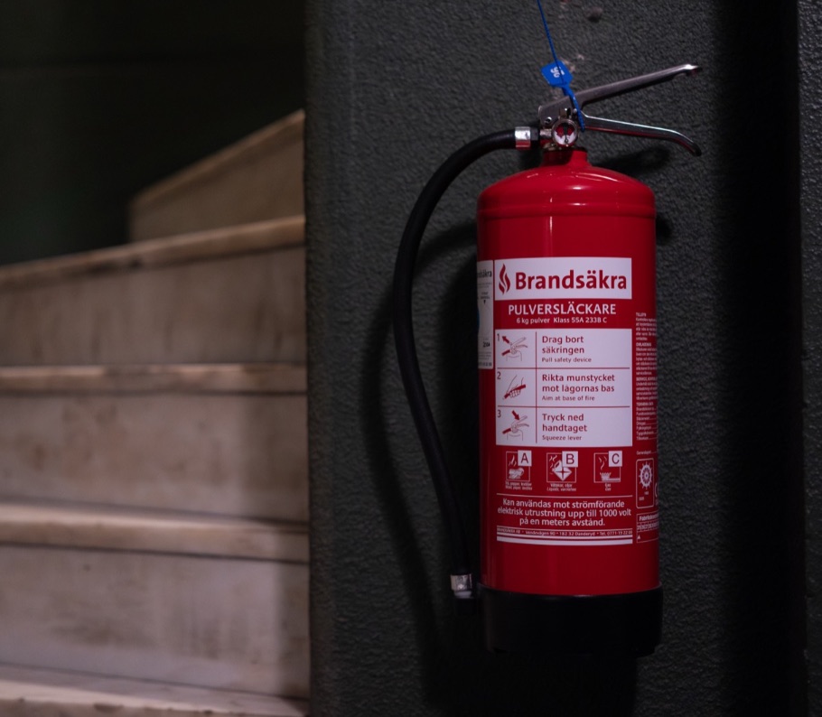 Pulversläckare från Brandsäkra i trapphus