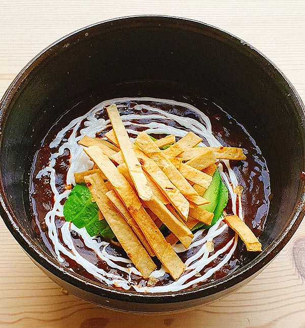  COOKALONG WITH Jonas Cramby | Black Bean Soup