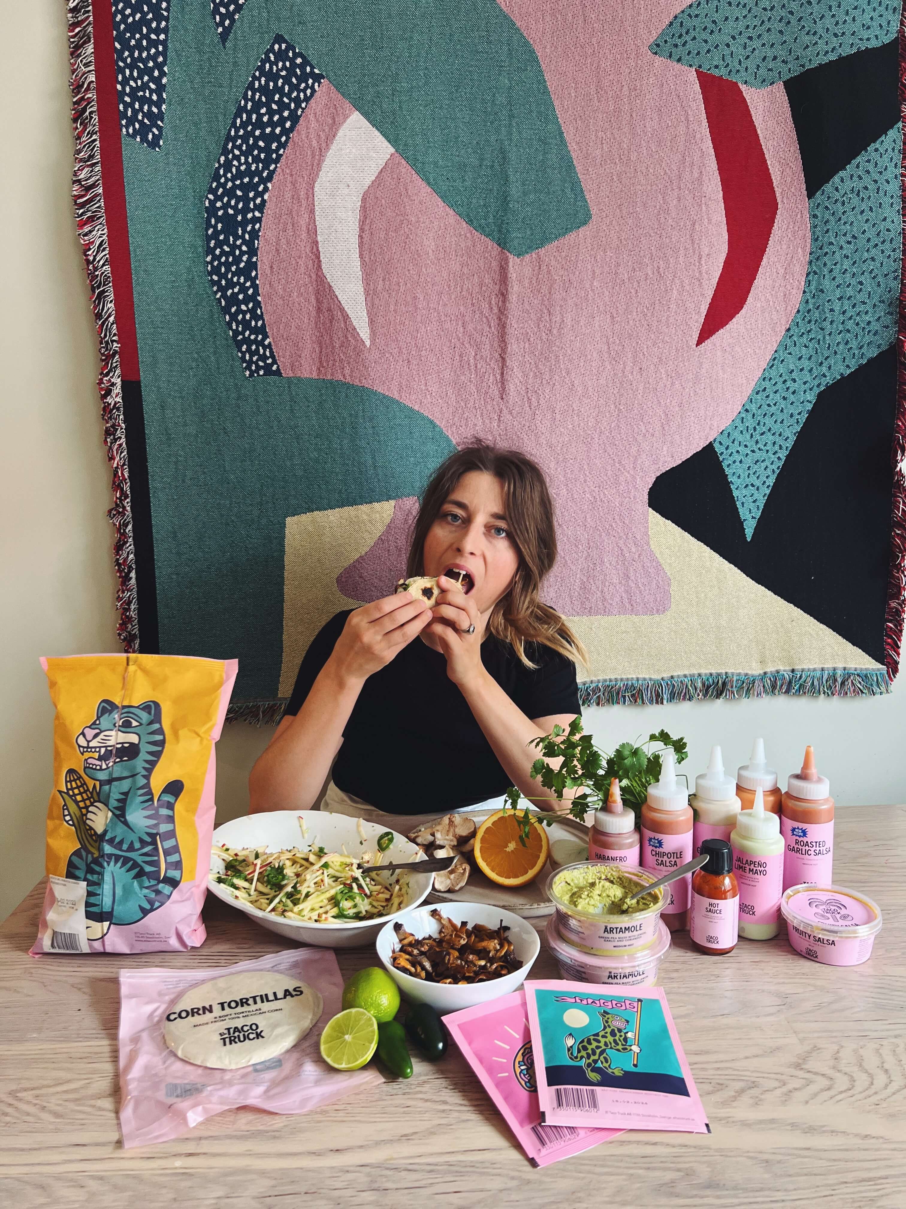 COOKALONG WITH SIRI BAJE | Mushroom Tacos with Ärtamole, Apple Salsa and Jalapeño Lime Mayo