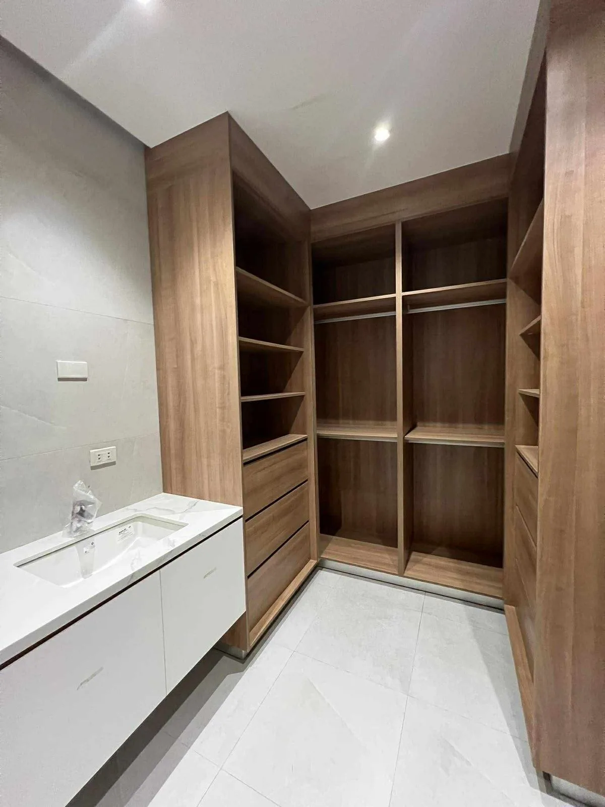 Pasay, Metro Manila, Philippines