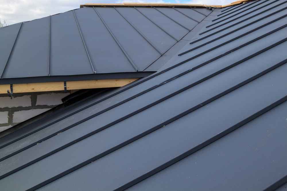 metal roofing beats summer heat