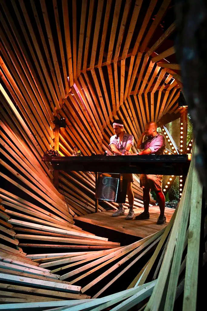 SNNTG Festival – Das Wurmloch.