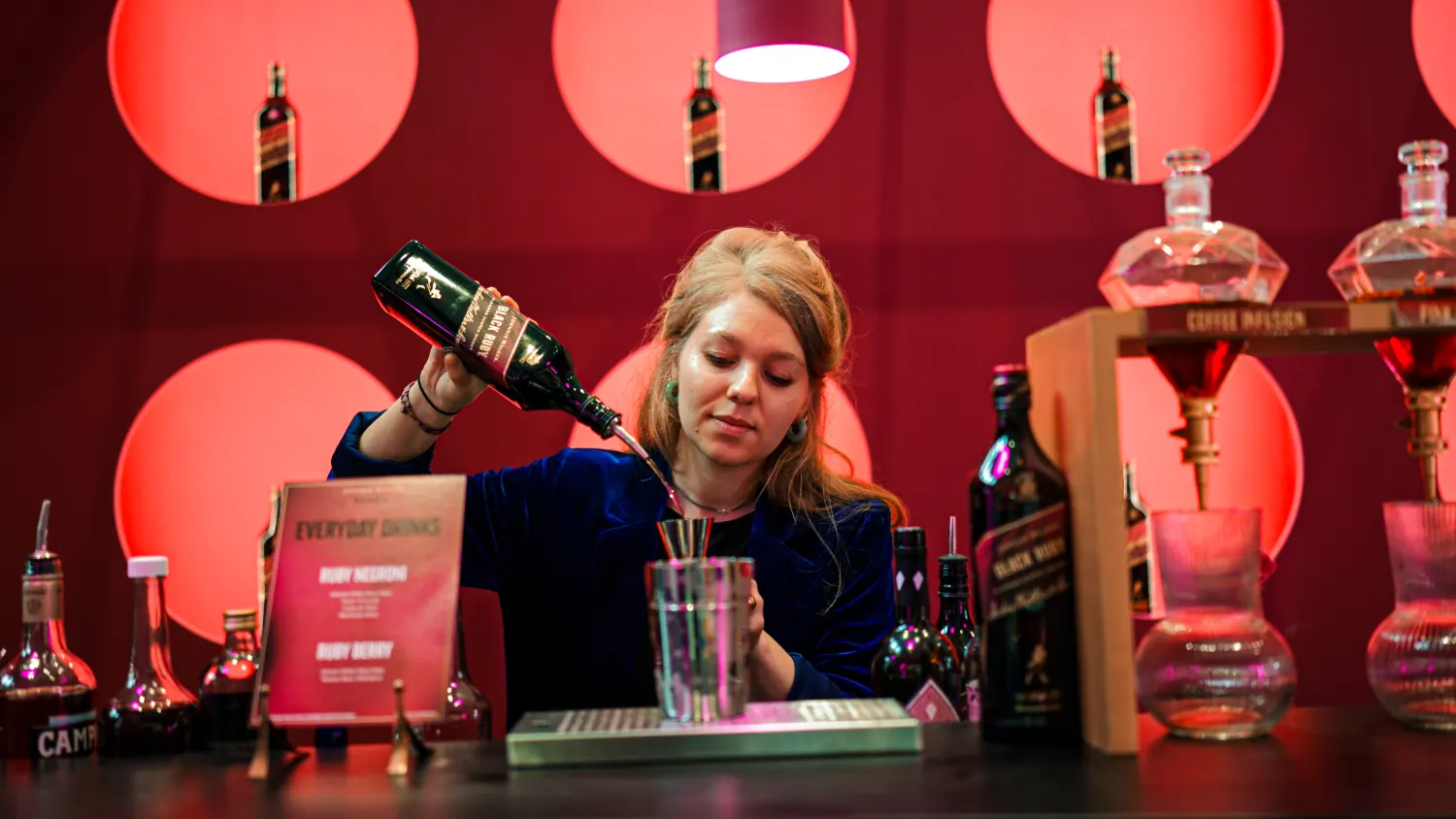 Johnnie Walker – Eleganz im Fluss.