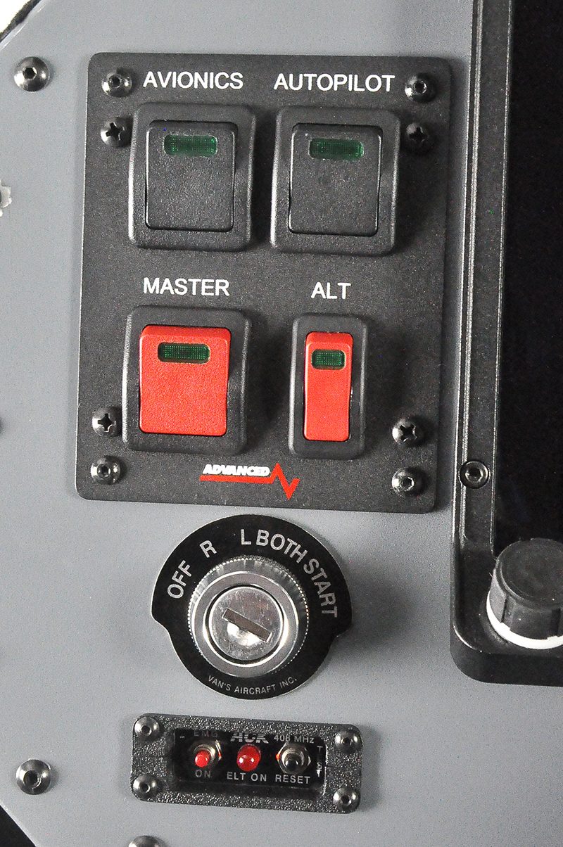 Avionics, autopilot and master switches in the Vashon Ranger R7