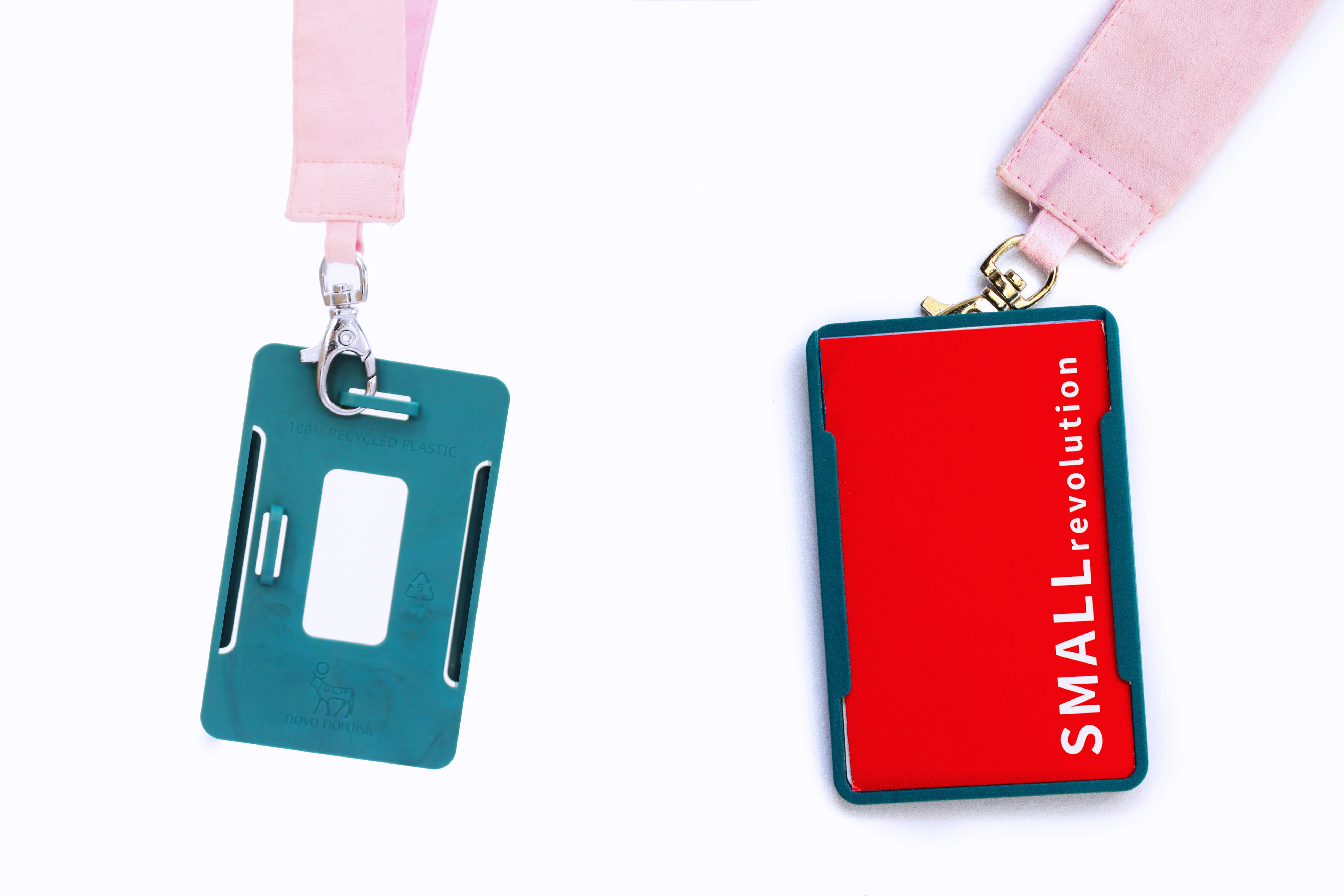 Portatarjetas Reciclados: Transformando Residuos Médicos con Novo Nordisk