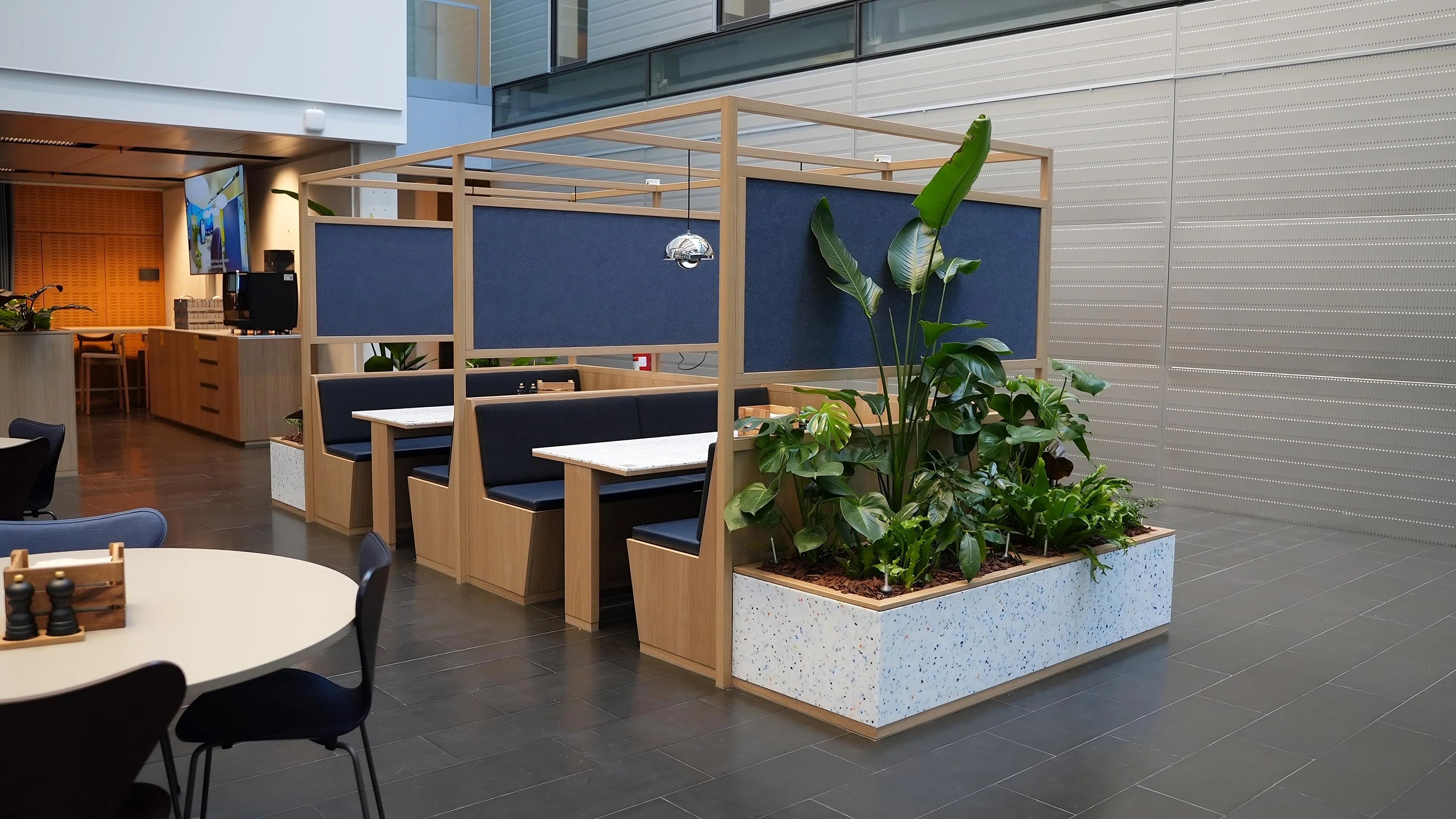 Mobiliario de oficina de plastico reciclado