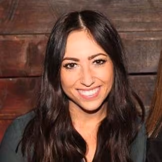 Rachel Schmidt Headshot