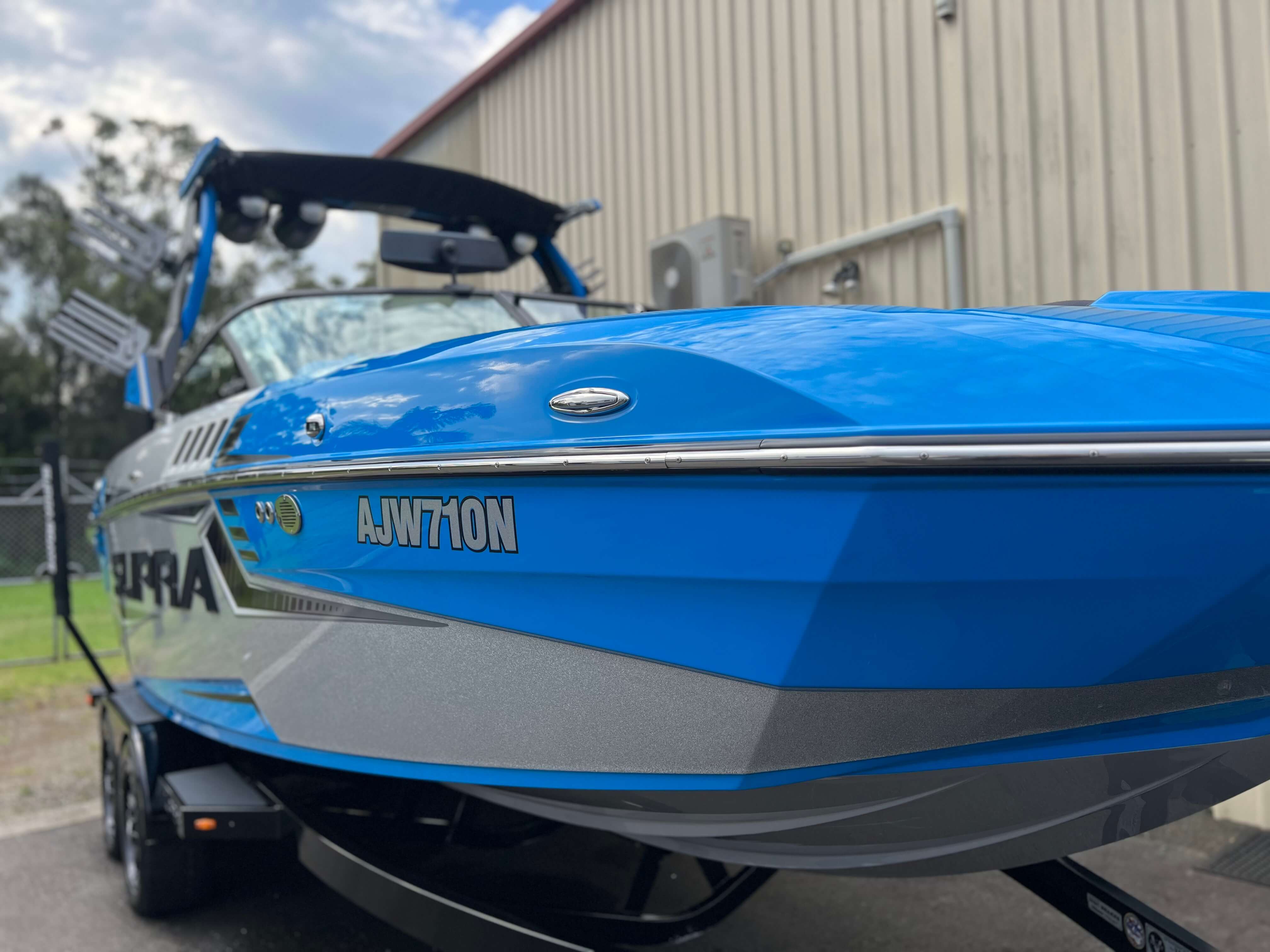 Boat interior and exterior cleaning and detailing including polishing of aluminium and fibreglass hulls to restore their shine and ultimate finish