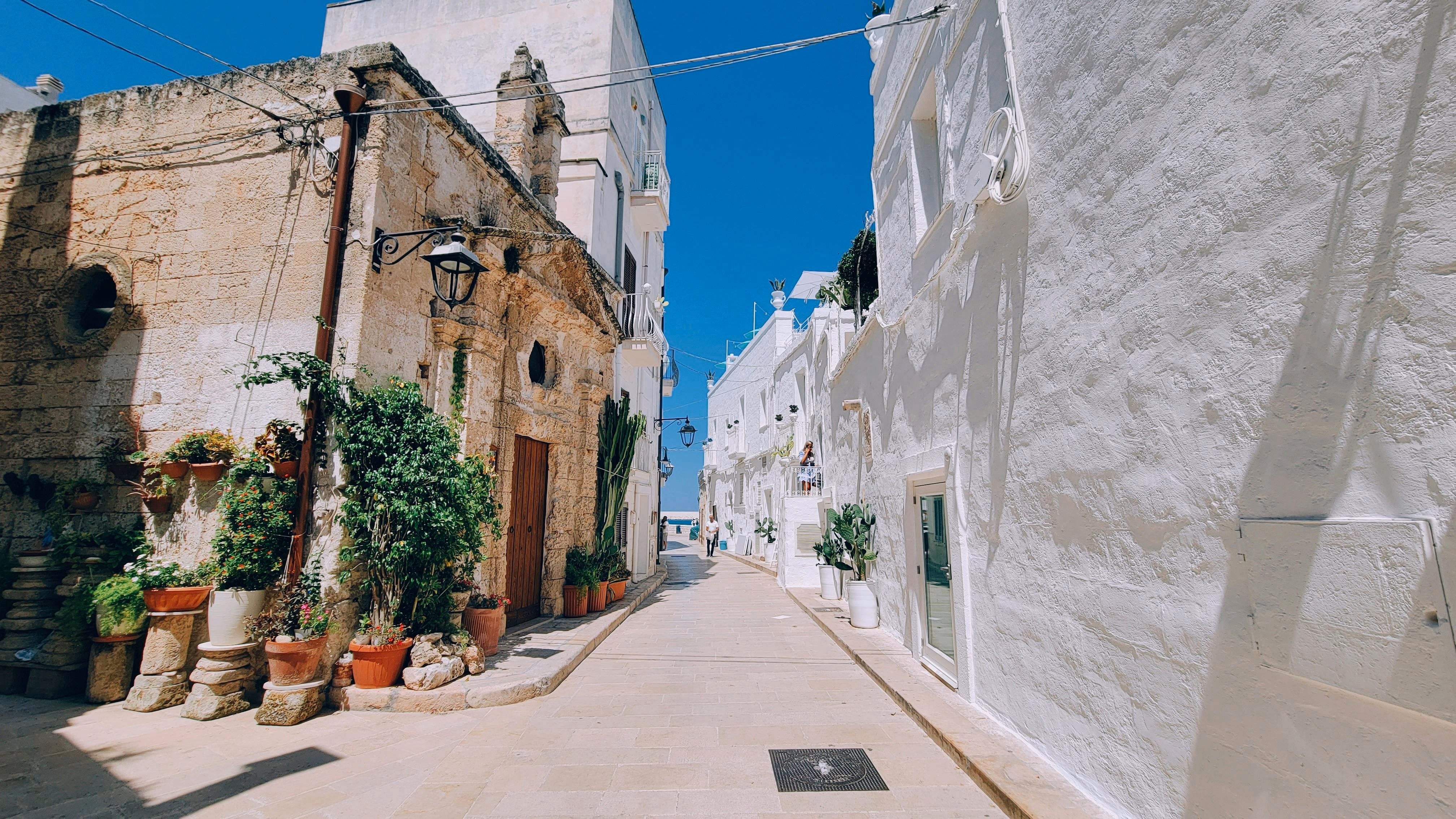 Welcome to Completely Italy, the new home of Long Travel.