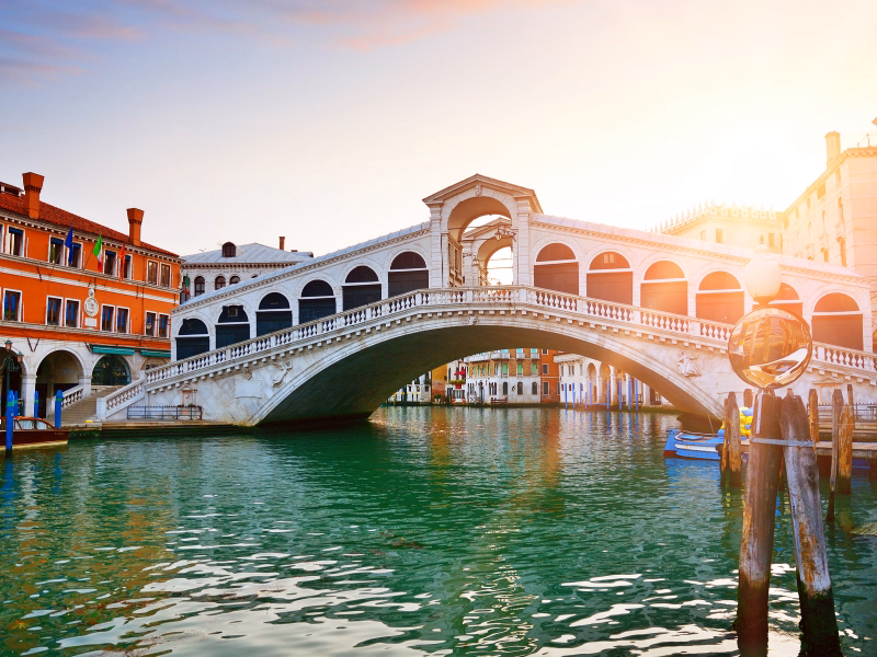 The Rialto Dawn